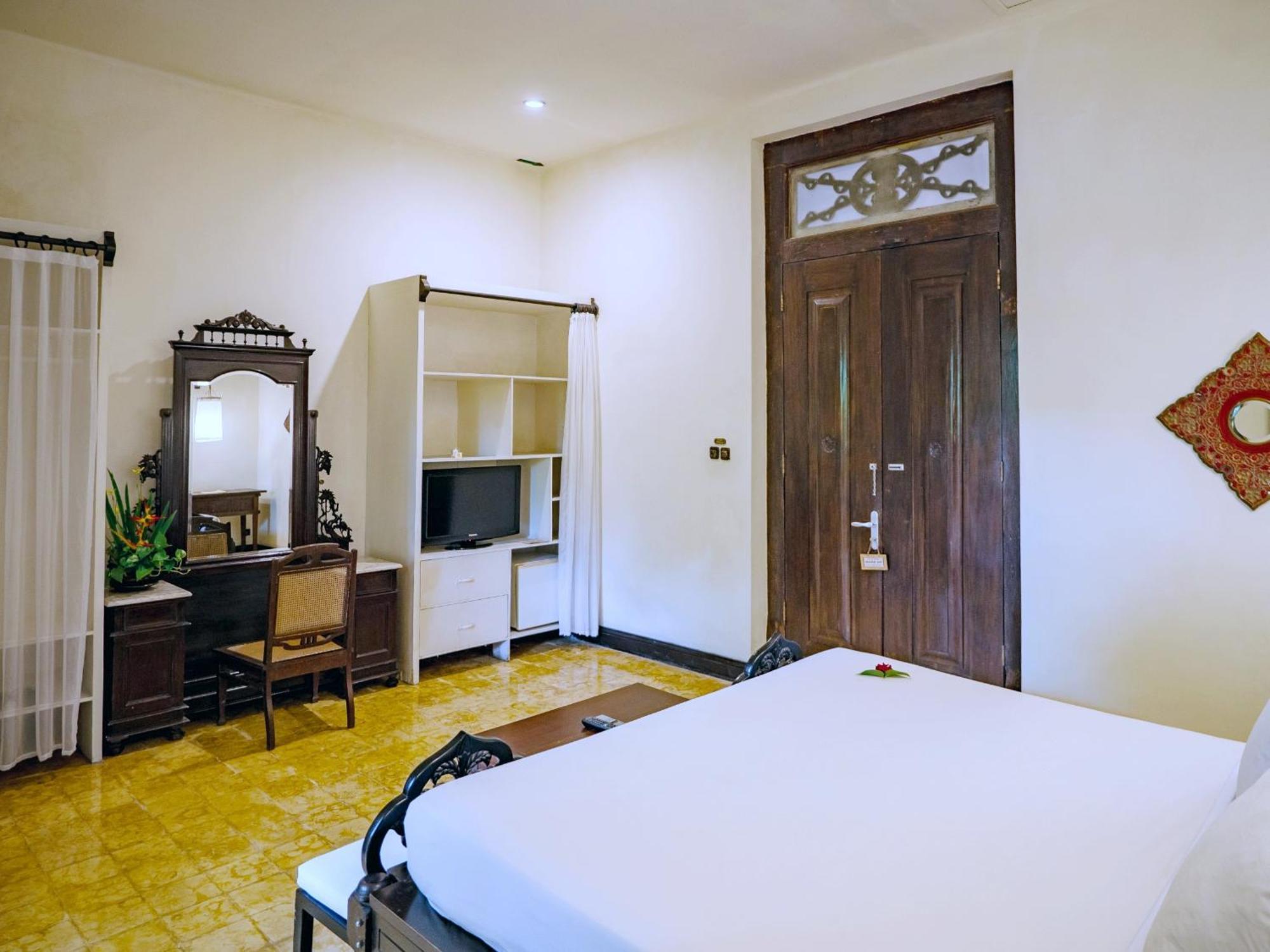 Hotel Tugu Blitar Eksteriør billede