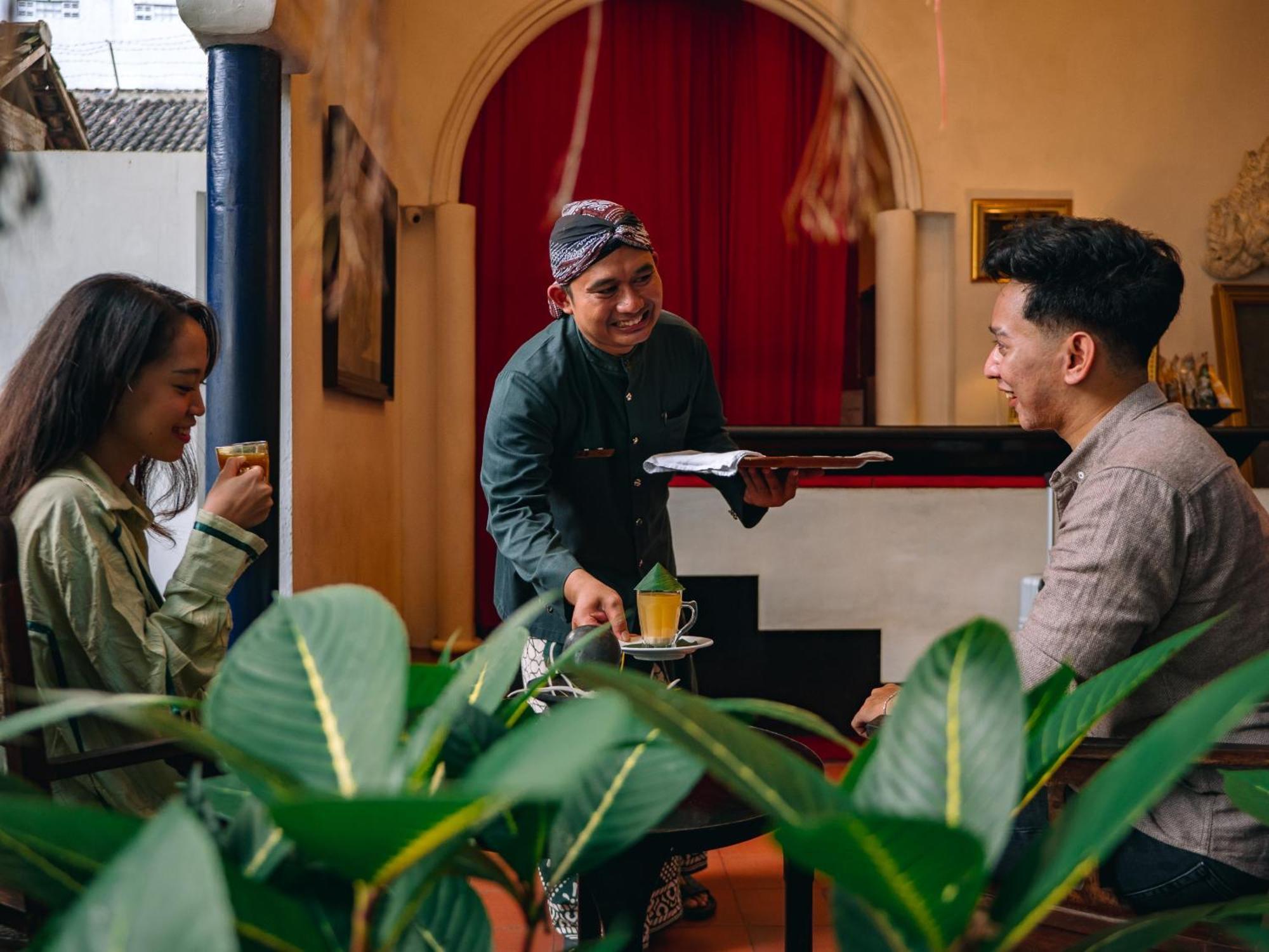 Hotel Tugu Blitar Eksteriør billede